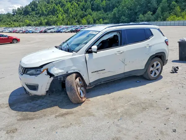 3C4NJDBB5KT839060 2019 JEEP COMPASS - Image 1
