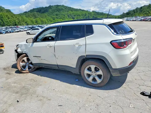 3C4NJDBB5KT839060 2019 JEEP COMPASS - Image 2