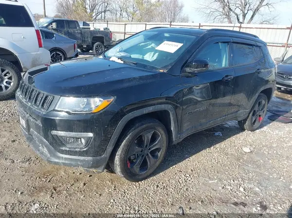 3C4NJDBB5KT840046 2019 JEEP COMPASS - Image 2