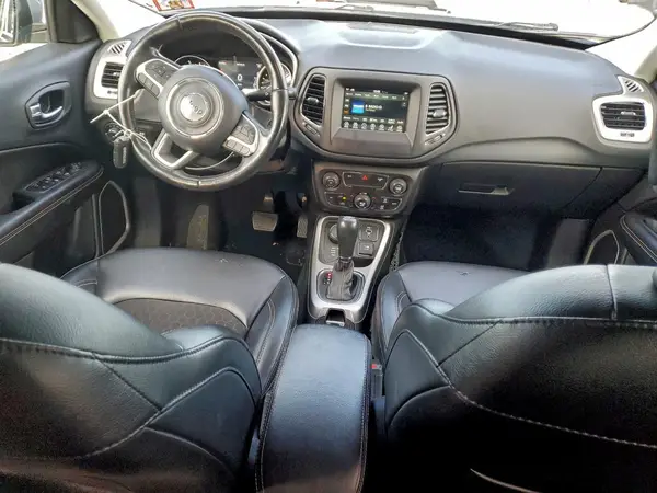 3C4NJDBB5KT847059 2019 JEEP COMPASS - Image 8