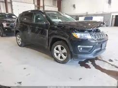3C4NJDBB5KT847112 2019 JEEP COMPASS
