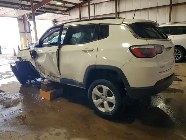 3C4NJDBB5KT850608 2019 JEEP COMPASS - Image 2