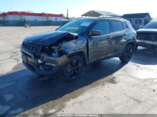 3C4NJDBB5LT101115 2020 JEEP COMPASS - Image 2
