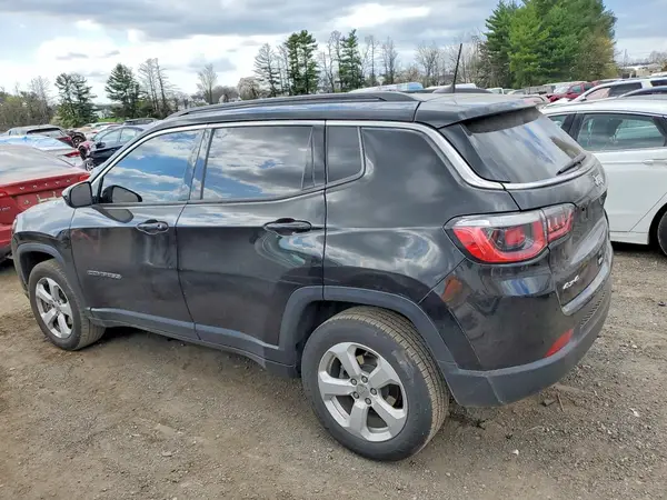 3C4NJDBB5LT129898 2020 JEEP COMPASS - Image 2