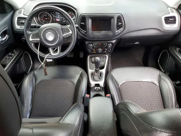 3C4NJDBB5LT129898 2020 JEEP COMPASS - Image 8