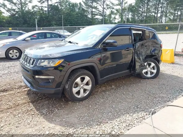 3C4NJDBB5LT130257 2020 JEEP COMPASS - Image 2