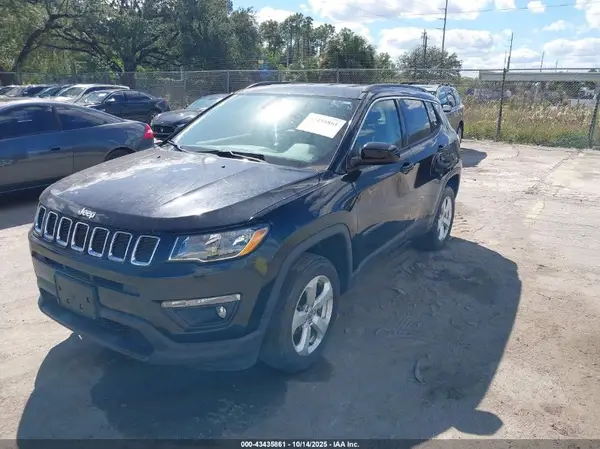 3C4NJDBB5LT138567 2020 JEEP COMPASS - Image 2