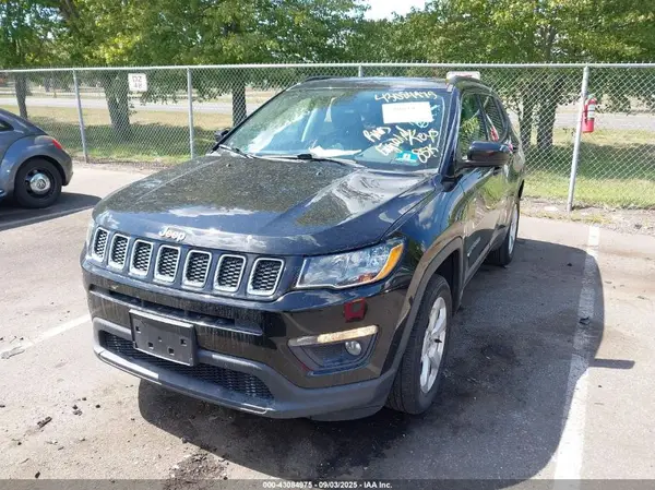 3C4NJDBB5LT155188 2020 JEEP COMPASS - Image 2