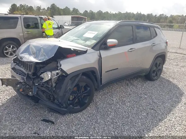 3C4NJDBB5LT156664 2020 JEEP COMPASS - Image 2