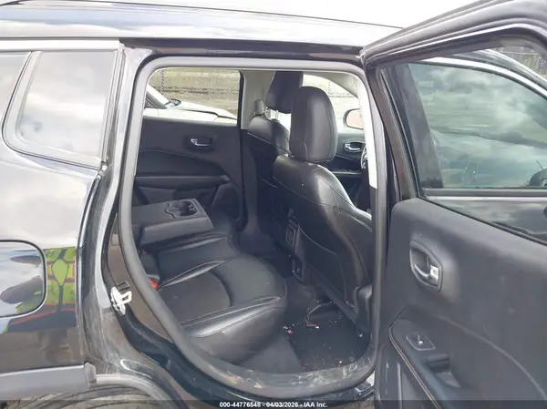 3C4NJDBB5LT160570 2020 JEEP COMPASS - Image 8