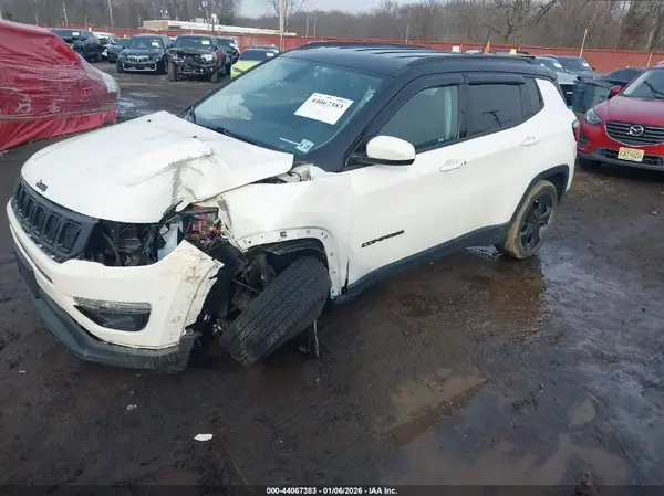 3C4NJDBB5LT204485 2020 JEEP COMPASS - Image 2