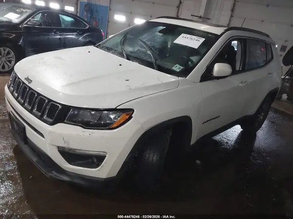 3C4NJDBB5LT228754 2020 JEEP COMPASS - Image 2
