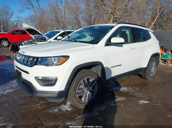 3C4NJDBB5LT258482 2020 JEEP COMPASS - Image 2
