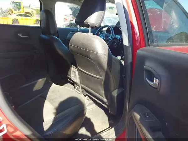 3C4NJDBB5MT527212 2021 JEEP COMPASS - Image 8