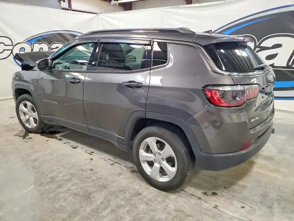 3C4NJDBB5MT529543 2021 JEEP COMPASS - Image 2