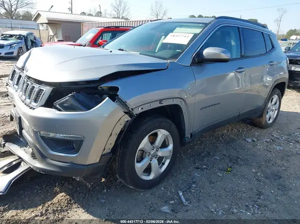 3C4NJDBB5MT547444 2021 JEEP COMPASS - Image 2