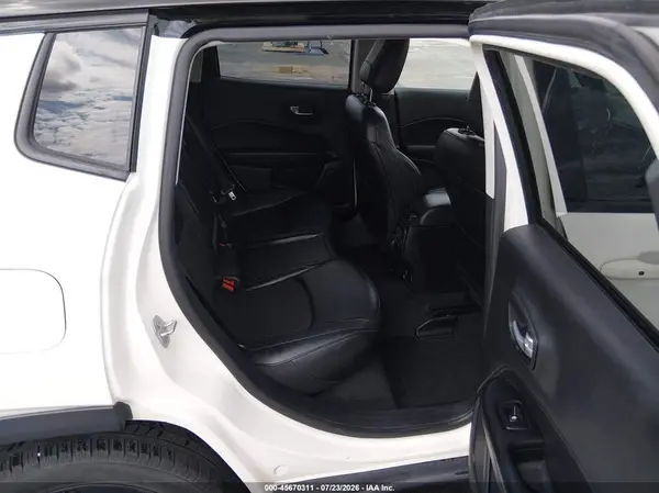 3C4NJDBB5MT595686 2021 JEEP COMPASS - Image 8