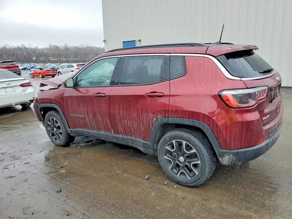 3C4NJDBB5NT126373 2022 JEEP COMPASS - Image 2