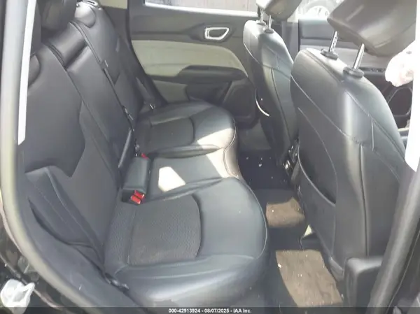 3C4NJDBB5NT129161 2022 JEEP COMPASS - Image 8