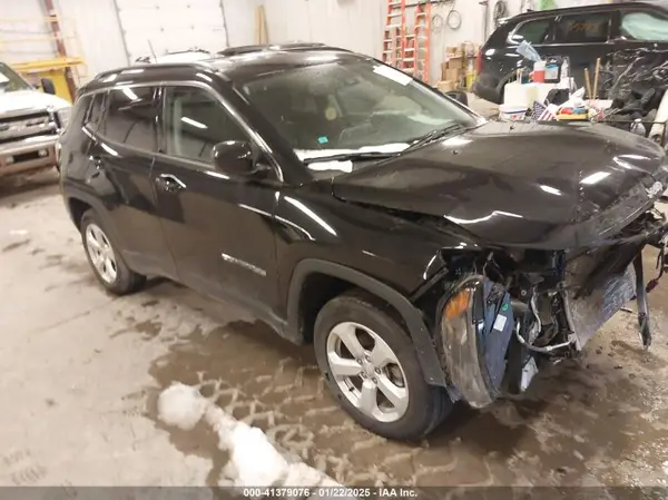 3C4NJDBB5NT134974 2022 JEEP COMPASS - Image 1