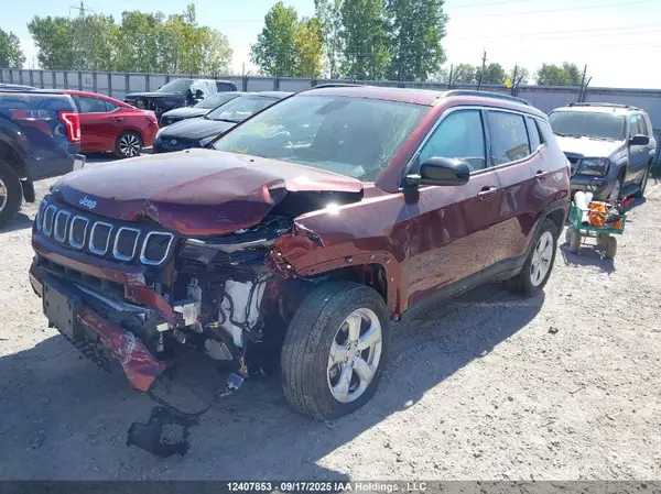 3C4NJDBB5NT142122 2022 JEEP COMPASS - Image 2