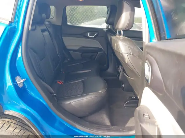 3C4NJDBB5NT169353 2022 JEEP COMPASS - Image 8