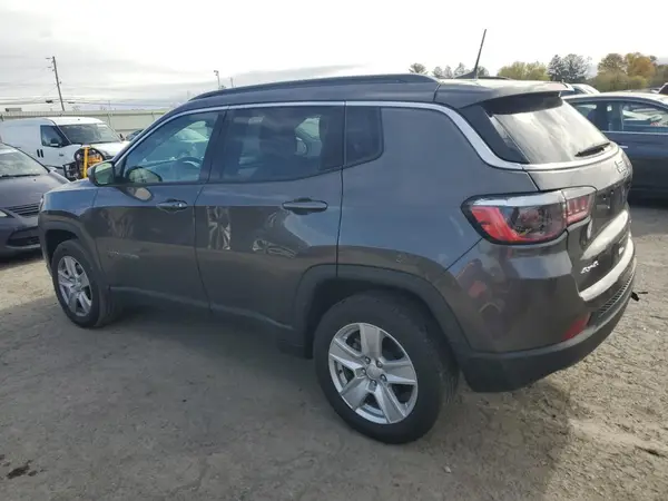 3C4NJDBB5NT170776 2022 JEEP COMPASS - Image 2