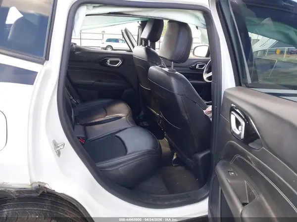 3C4NJDBB5NT203615 2022 JEEP COMPASS - Image 8