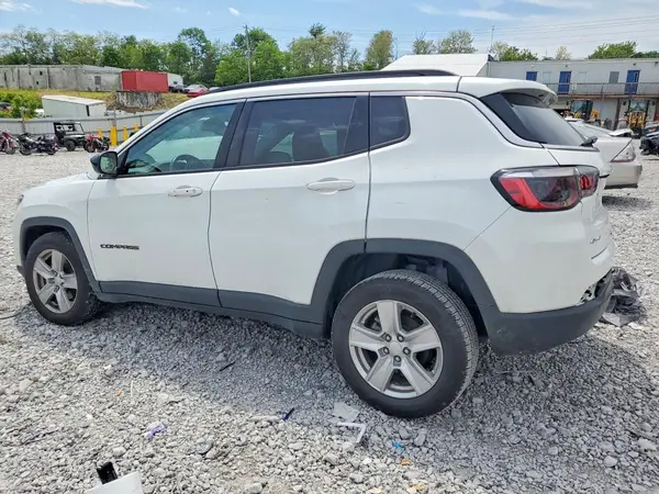 3C4NJDBB5NT212363 2022 JEEP COMPASS - Image 2