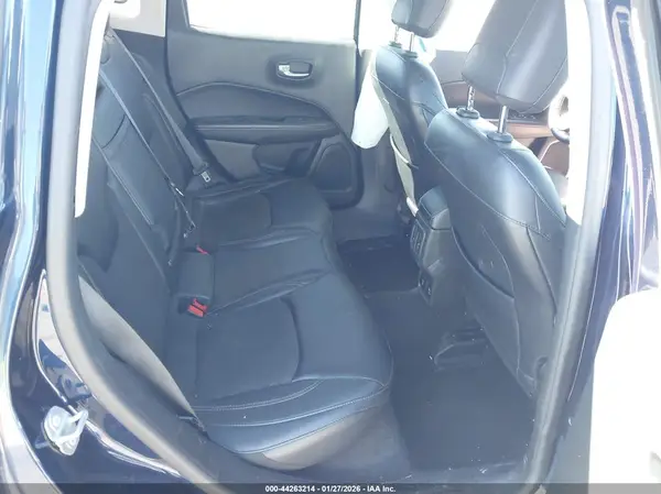 3C4NJDBB6HT639832 2017 JEEP COMPASS - Image 8