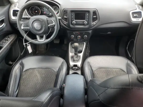 3C4NJDBB6HT642052 2017 JEEP COMPASS - Image 8
