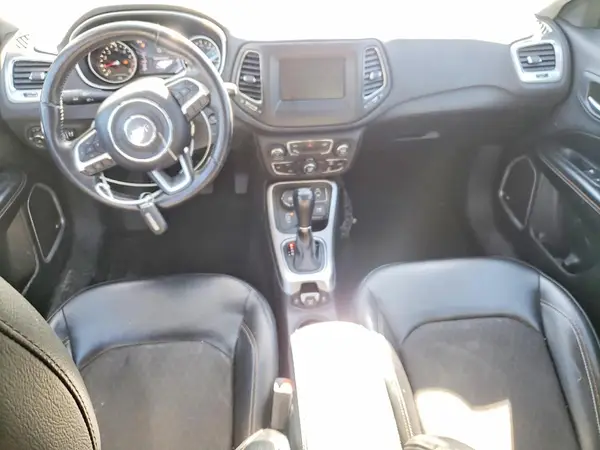3C4NJDBB6HT646084 2017 JEEP COMPASS - Image 8