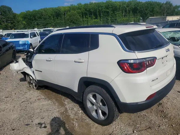 3C4NJDBB6HT651432 2017 JEEP COMPASS - Image 2