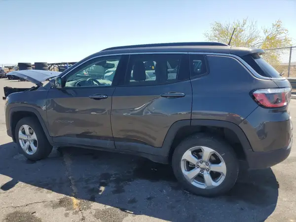 3C4NJDBB6HT672068 2017 JEEP COMPASS - Image 2