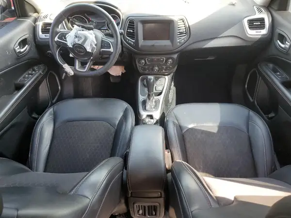 3C4NJDBB6JT103923 2018 JEEP COMPASS - Image 8