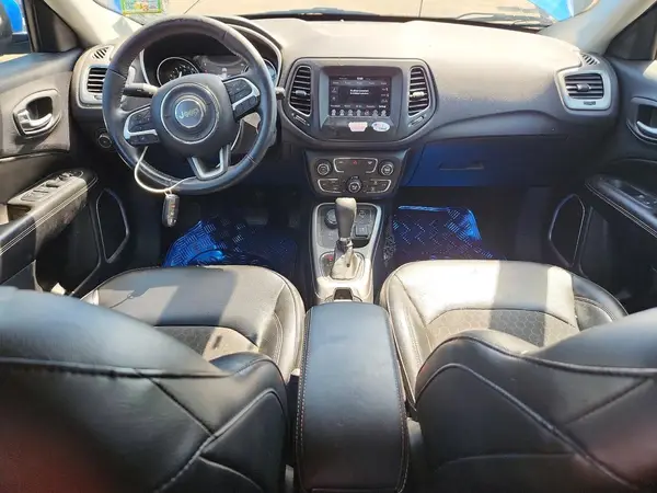 3C4NJDBB6JT115487 2018 JEEP COMPASS - Image 8