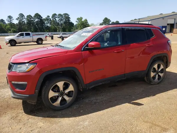3C4NJDBB6JT136582 2018 JEEP COMPASS - Image 1