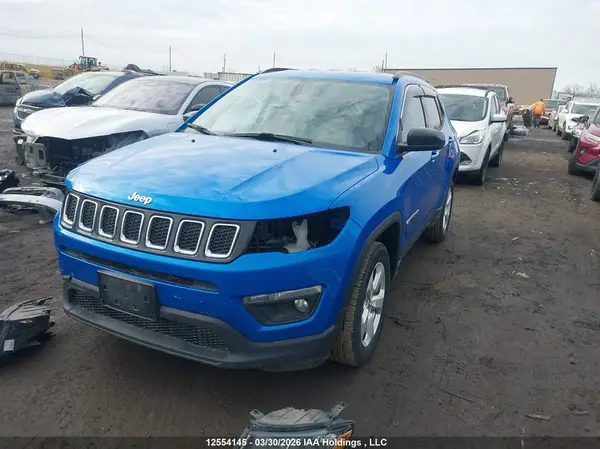 3C4NJDBB6JT138509 2018 JEEP COMPASS - Image 2