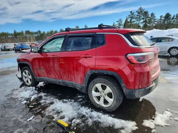 3C4NJDBB6JT138767 2018 JEEP COMPASS - Image 2