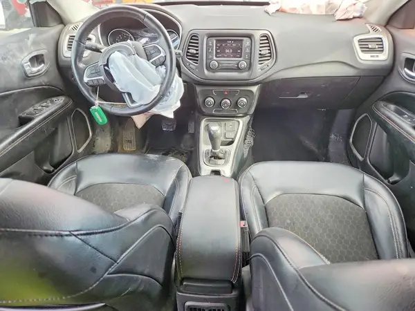 3C4NJDBB6JT138767 2018 JEEP COMPASS - Image 8
