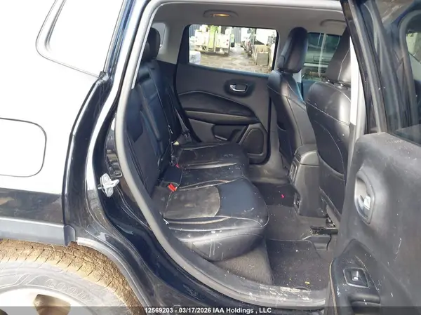 3C4NJDBB6JT145797 2018 JEEP COMPASS - Image 8