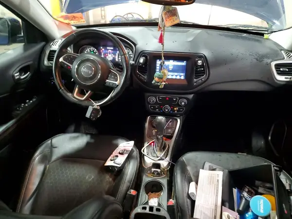 3C4NJDBB6JT147680 2018 JEEP COMPASS - Image 8