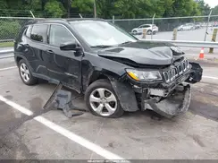 3C4NJDBB6JT153043 2018 JEEP COMPASS