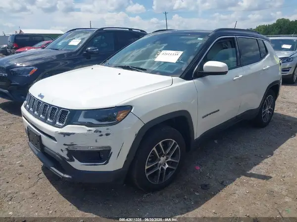 3C4NJDBB6JT154211 2018 JEEP COMPASS - Image 2