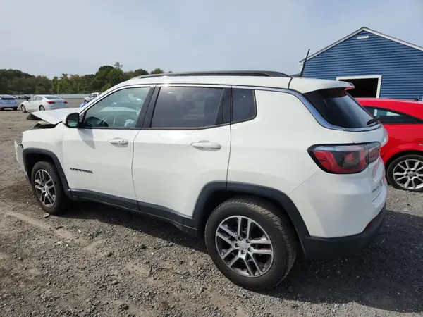 3C4NJDBB6JT161420 2018 JEEP COMPASS - Image 2