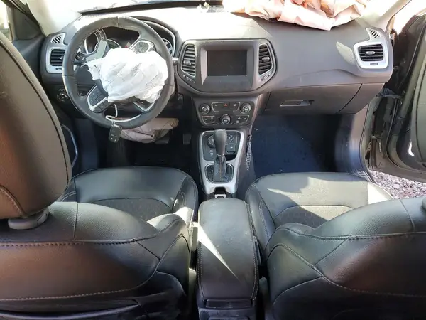 3C4NJDBB6JT178363 2018 JEEP COMPASS - Image 8