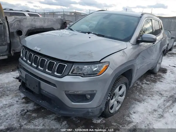 3C4NJDBB6JT179254 2018 JEEP COMPASS - Image 2