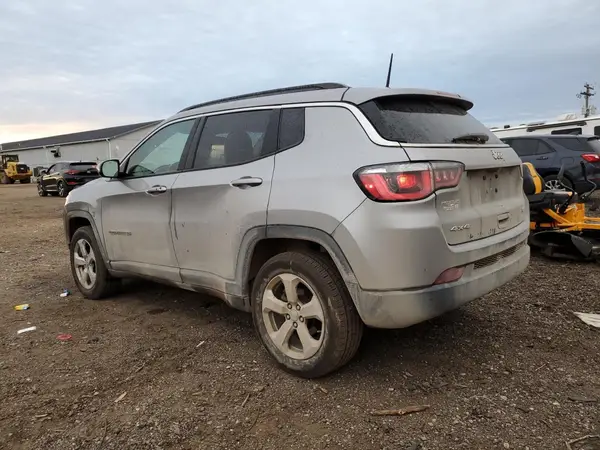 3C4NJDBB6JT185507 2018 JEEP COMPASS - Image 2
