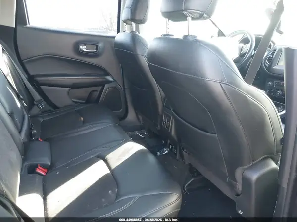 3C4NJDBB6JT191145 2018 JEEP COMPASS - Image 8