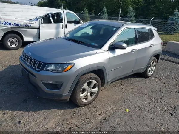 3C4NJDBB6JT200846 2018 JEEP COMPASS - Image 2